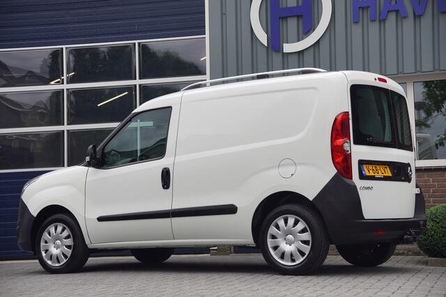 Opel COMBO 1.4 Benzine, AIRCO, TREKHAAK, BTW-VRIJ / MARGE