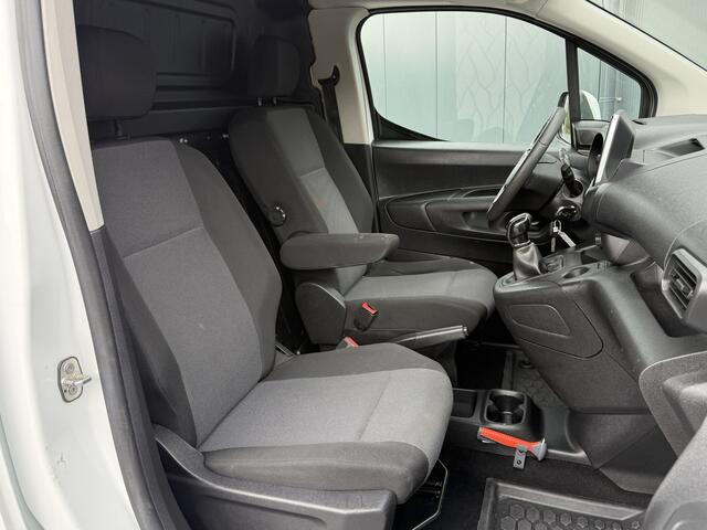 Opel COMBO 1.5D 102 PK / L2H1 / TREKHAAK / IMPERIAAL / AIRCO / CRUISE / NAVI / CARPLAY