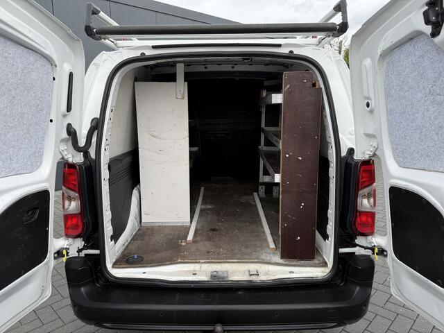 Opel COMBO 1.5D 102 PK / L2H1 / TREKHAAK / IMPERIAAL / AIRCO / CRUISE / NAVI / CARPLAY