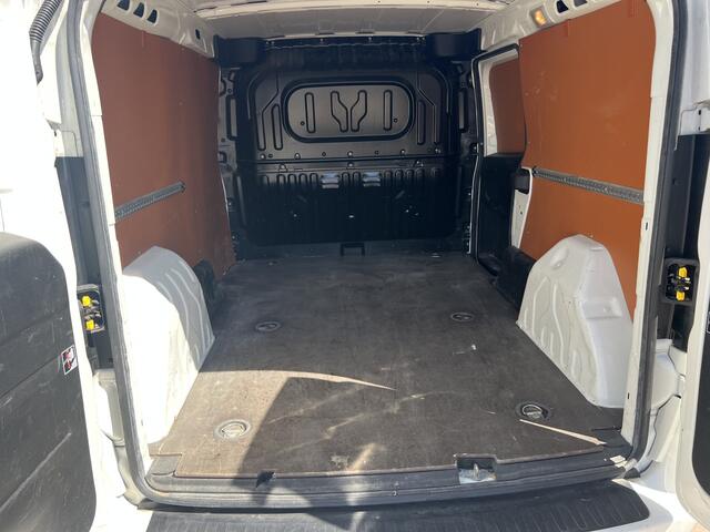 Opel COMBO 1.3 CDTi L2H1 Sport | Nieuw Binnen! | Airco | Navi | Cruise