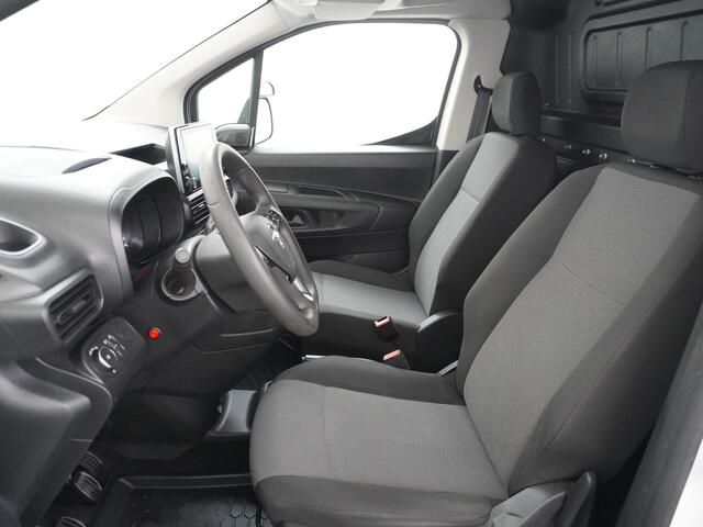 Opel COMBO 1.6D 101pk L2 Navi Apple Carplay Android EURO6 ECC Cruise Control PDC DAB Bluetooth Edition Complete Bott inrichting Betonplex vloer Wandbetimmering Schuifdeur Edition+ Pakket 1e Eigenaar Euro 6 Zeer zuinig én Compleet! Origineel Nederlandse auto!