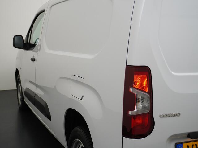 Opel COMBO 1.5D L2H1 102PK, Cruise Control, Navigatie, Climat, EX Lease