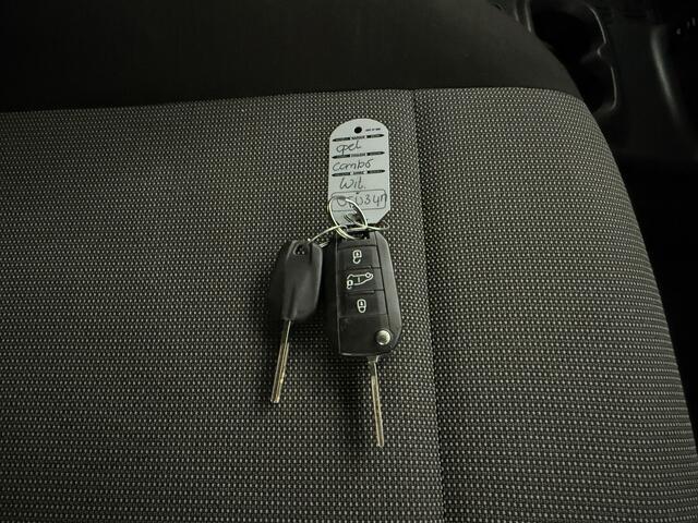 Opel COMBO 1.5D Edition | Imperiaal | Trekhaak | Navigatie | Airco | Cruise | Betimmering