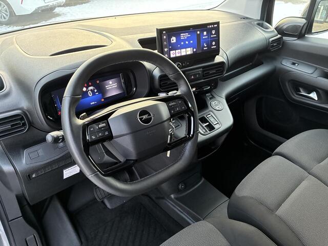 Opel COMBO 1.5 BlueHDi 130 Pk Automaat | Climate control | Camera | Parkpilot | Navigatie | Trekhaak | Betimmering | Stuurverwarming | 3-Persoons Uitvoering