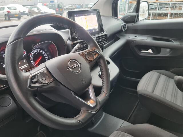 Opel COMBO Life 1.2 Turbo L2H1 Ultimate / Automaat / Navi / Winterpakket / Trekhaak / 15242km!