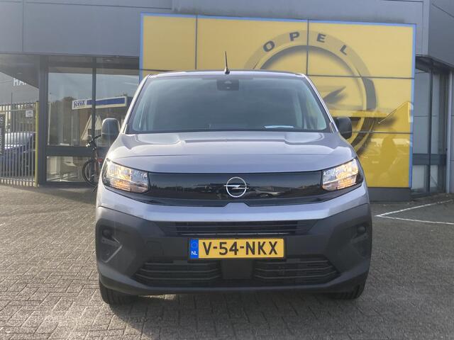 Opel COMBO Combo-e 136pk L2 50kWh | NIEUW | DIRECT LEVERBAAR | Camera | Carplay/ Android auto | Cruise Control | Airco | Laadruimte betimmering | Metallic lak