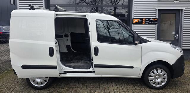 Opel COMBO 1.4 L2H1 ecoFLEX Edition **BENZINE-MARGE**