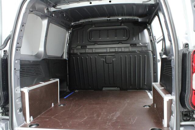 Opel COMBO Electric 136 L1 50kWh | Verwarmd Stuur / Climate / Navi / Carplay