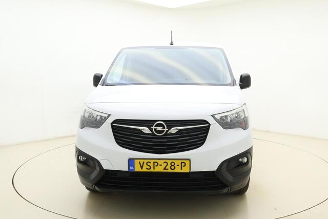 Opel COMBO Combo-e L1H1 Edition 50 kWh | Airco | Cruise control | Zijschuifdeur rechts | Mistlampen voor | Electrische handrem | Weinig kilometers