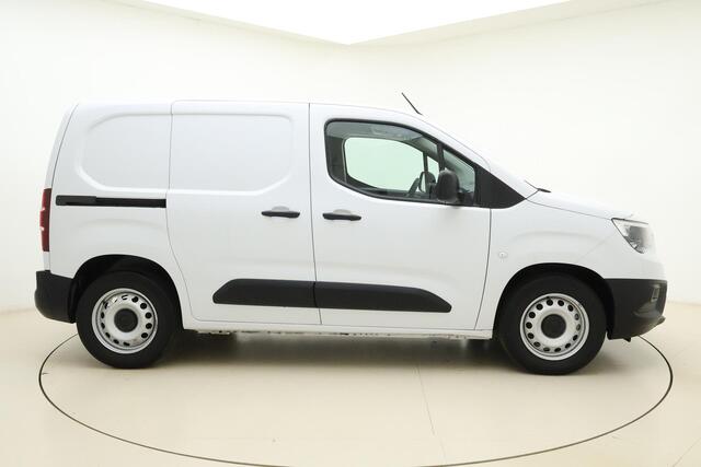 Opel COMBO Combo-e L1H1 Edition 50 kWh | Airco | Cruise control | Zijschuifdeur rechts | Mistlampen voor | Electrische handrem | Weinig kilometers