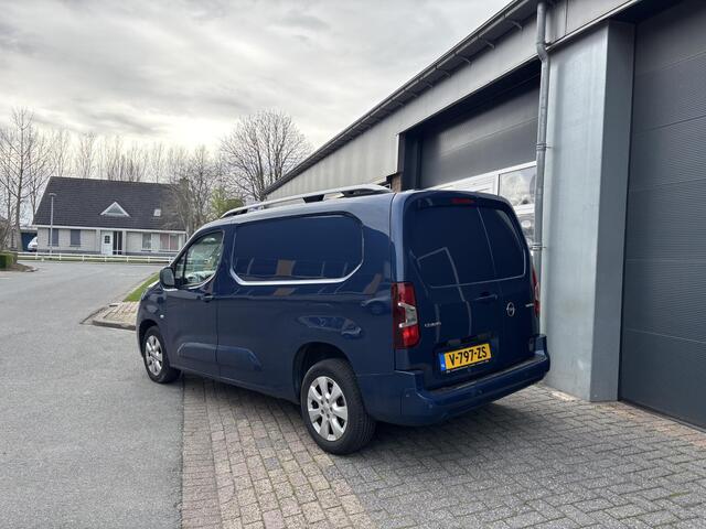 Opel COMBO 1.5D L2H1 Innovation LMV | Keyless| Camera | PDC V+A | Modificatie en distributie gedaan