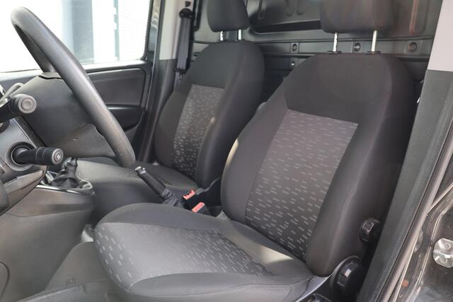 Opel COMBO 1.6 CDTi L2H1 | Marge | BTW & BPM Vrij | Airco | Camera | Trekhaak | Elek ramen | NAP Logisch | NL Auto | Nieuwe APK | Euro 6