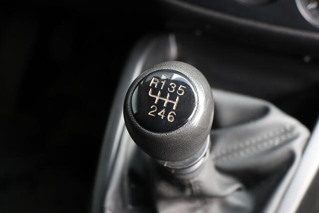 Opel COMBO 1.6 CDTi L2H1 | Marge | BTW & BPM Vrij | Airco | Camera | Trekhaak | Elek ramen | NAP Logisch | NL Auto | Nieuwe APK | Euro 6