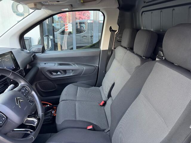 Opel COMBO 136pk 50KWh 3-pers, Navi, Camera, PDC, Cruisecntrl, ECC, TOPSTAAT!