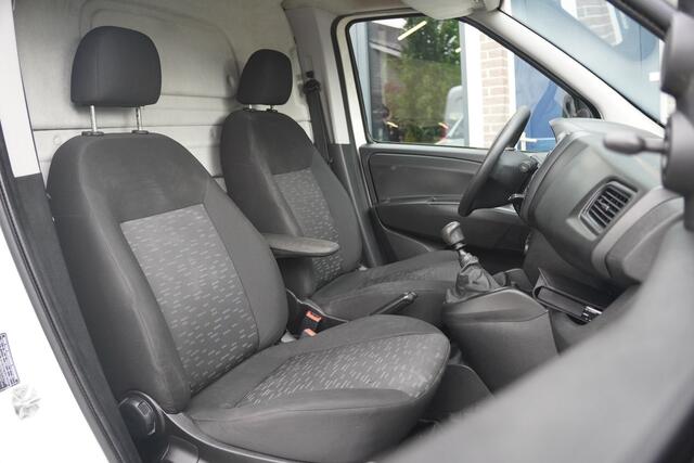 Opel COMBO 1.4 L2, AIRCO, TREKHAAK, BTW-VRIJ / MARGE