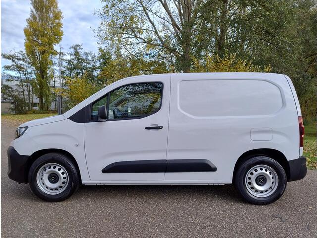Opel COMBO Electric L1 50 kWh 136pk | ACTIE | 8 jaar garantie | 2-zits | Houten afwerking laadruimte | Warmtepomp | ECO LED koplampen | Verwarmbare voorstoelen | Multimedia | Draadloze Apple Carplay en Android Auto | Achteruitrijcamera | Parkeersensoren voor en acht