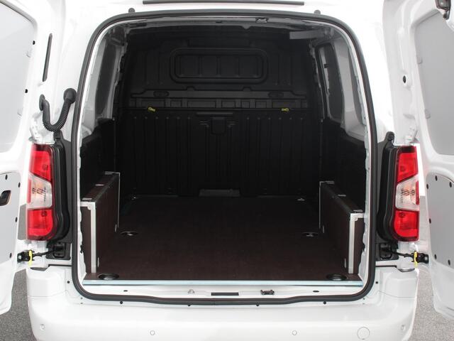 Opel COMBO 1.5 BlueHDi 130PK L2 Automaat Apple Carplay / Android Auto Navigatie Trekhaak Airco Camera Cruise Control Parkeersensoren V+A DAB