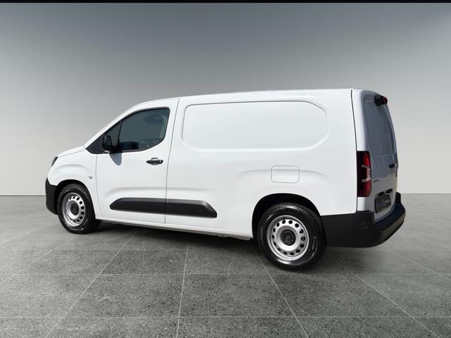 Opel COMBO Electric L2 50kWh 136pk | 8 jaar garantie | 0% financial lease | 2-zits | Houten afwerking laadruimte | Multimedia | NAVI | Draadloze Apple Carplay en Android Auto | Achteruitrijcamera | Parkeersensoren voor en achter | Dode hoek detectie | Climate contro