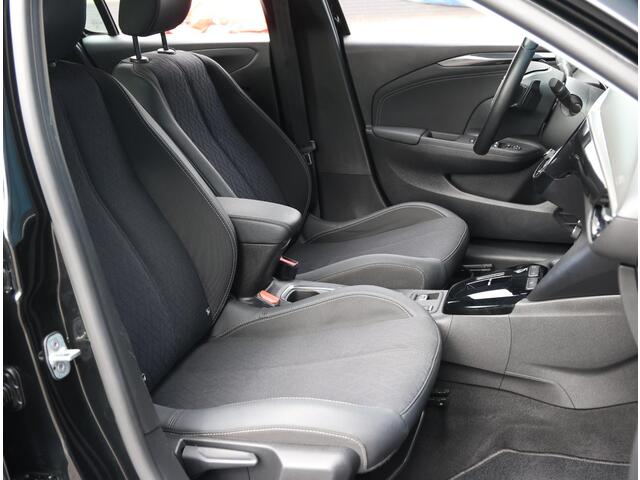 Opel CORSA 1.2 Elegance | AppleCarPlay/AndroidAuto | Camera | Dodehoekdetectie | Climate Control | Cruise Control | Navigatie | LED | Armsteun | LMV |