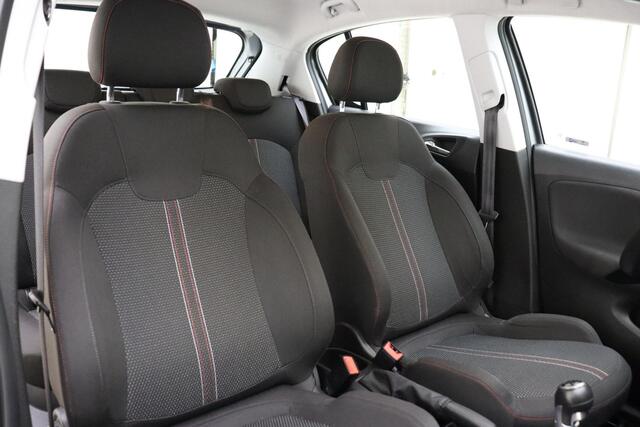 Opel CORSA 1.4 Online Edition | Navigatie | Parkeersensoren voor en achter | Lichtmetalen velgen | Bluetooth | Cruise control | 5 Deuren | Metaallak