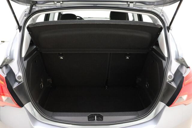 Opel CORSA 1.4 Online Edition | Navigatie | Parkeersensoren voor en achter | Lichtmetalen velgen | Bluetooth | Cruise control | 5 Deuren | Metaallak