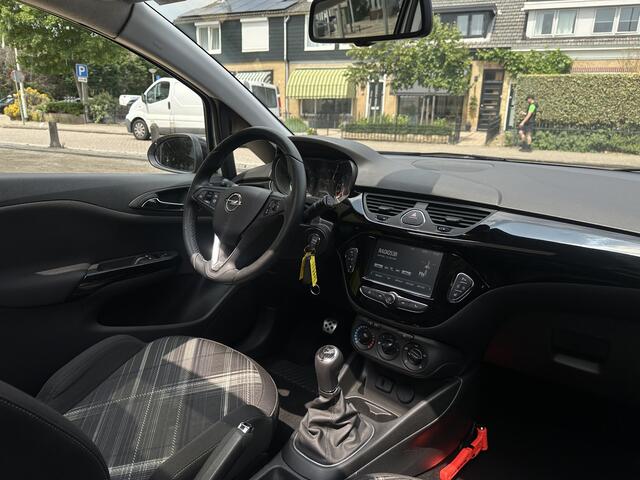 Opel CORSA 1.0 Turbo Online Edition Pano/Camera/Airco/Carplay/Stoel en stuurverwarming/Sensoren achter.