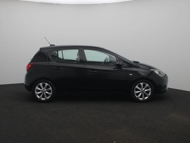Opel CORSA 1.4 Favourite