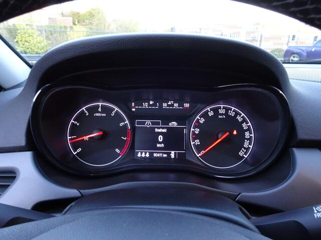 Opel CORSA 1.4 Favourite Airco, cruise controle, elektrische ramen, centrale vergrendeling, licht metalen velgen, enz.