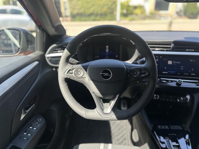 Opel CORSA 1.2 Turbo Hybrid Stoel en stuurwiel verwarming/camera/parkeersensoren.