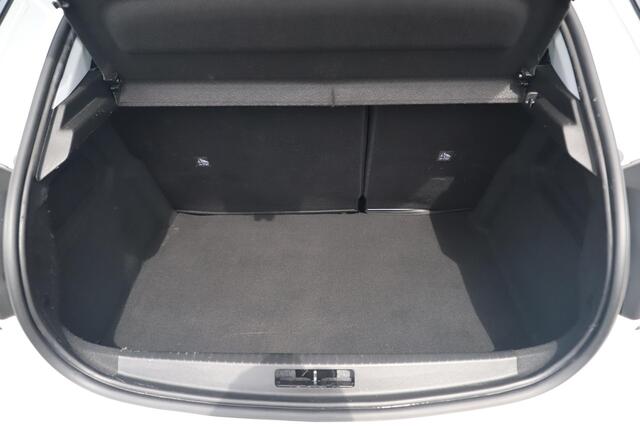 Opel CORSA 1.5 D Edition 102PK Diesel Navigatie Airco Cruise Control 16 inch LMV