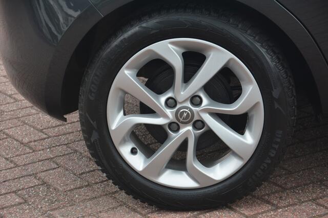 Opel CORSA 1.4 Edition Nederlandse auto 87938 NAP laatste beurt bij 79000km 1.4 90 PK met oa lmv cv cruise control originele radio