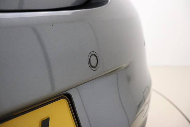 Opel CORSA 1.4 Favourite Airco | Cruise Control | Navigatie | Lichtmetalen velgen | Parkeersensoren | Lichtmetalen velgen | Navigatie
