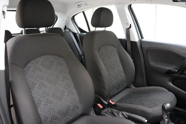 Opel CORSA 1.4 Favourite Airco | Cruise Control | Navigatie | Lichtmetalen velgen | Parkeersensoren | Lichtmetalen velgen | Navigatie