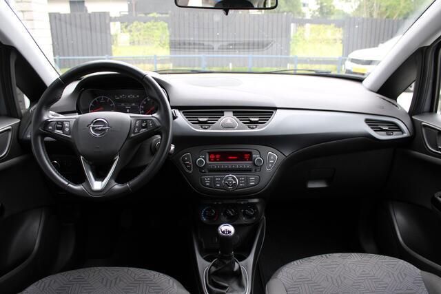 Opel CORSA 1.4 Favourite airco/cruise /audio/blue tooth
