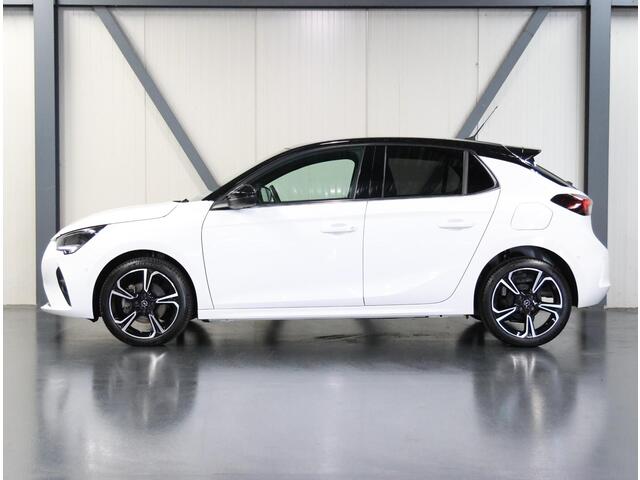 Opel CORSA 1.2 100PK Elegance | AppleCarplay/AndroidAuto | Panoramadak | stoel & stuur verwarming | Climate Control | Cruise Control | Camera | 17'LM velgen | Keyless | Two-Tone | LED | Parkeersensoren |