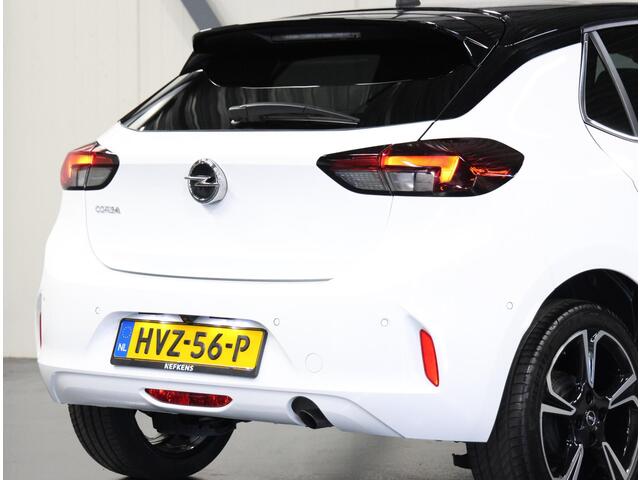 Opel CORSA 1.2 100PK Elegance | AppleCarplay/AndroidAuto | Panoramadak | stoel & stuur verwarming | Climate Control | Cruise Control | Camera | 17'LM velgen | Keyless | Two-Tone | LED | Parkeersensoren |