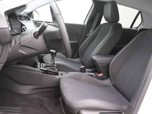 Opel CORSA 1.2 Level 3 Navigatie, Climate Control, Parkeersensoren voor- en achter, Achteruitrijcamera, Cruise Control, 15" Lmv