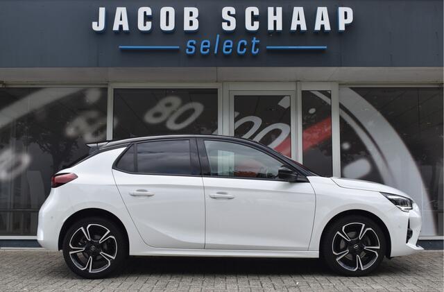 Opel CORSA 1.2 GS Line 5-drs / Airco / 17" LM / Camera / Carplay / Navigatie