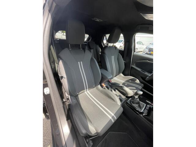 Opel CORSA 75pk GS Line (Camera - Keyless Entry - LED - Parkeersensoren V+A - Automatische Airco - Navigatie - Apple Carplay)