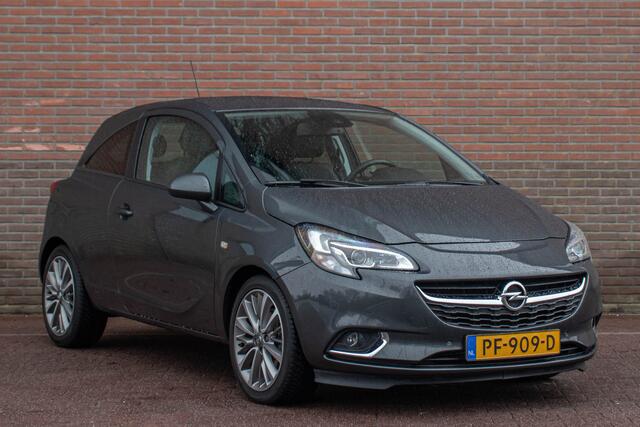 Opel CORSA 1.0 Turbo Innovation, Xenon, Stoel & Stuurverwarming, Camera, Carplay, Voorruitverwarming.