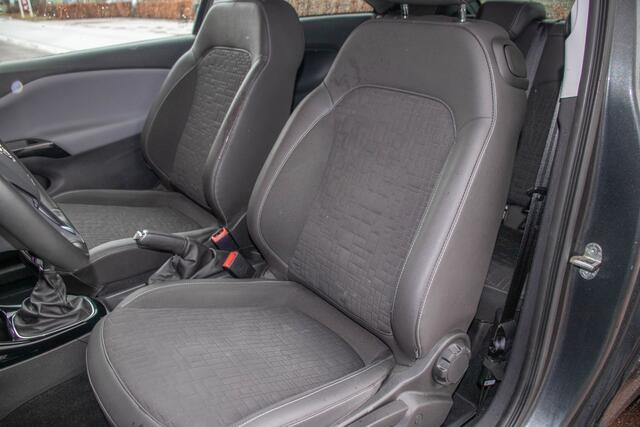 Opel CORSA 1.0 Turbo Innovation, Xenon, Stoel & Stuurverwarming, Camera, Carplay, Voorruitverwarming.