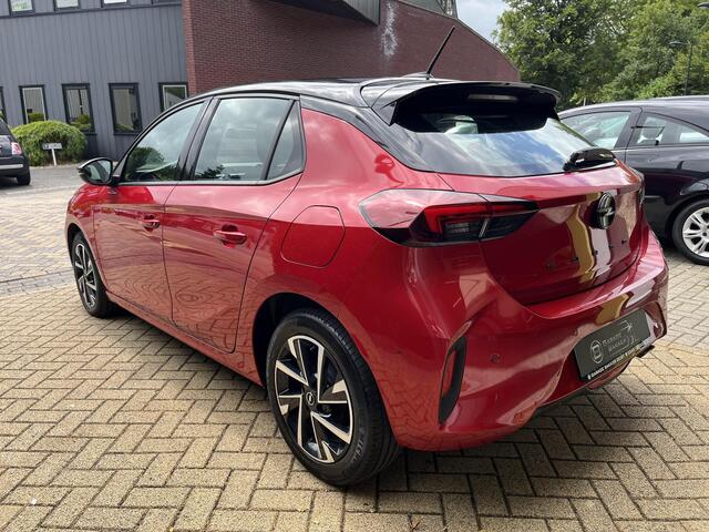 Opel CORSA 1.2 GS Line 100Pk, Camera, LED, Dodehoeksensoren, Stoel/Stuurverwarming, Zwart Dak
