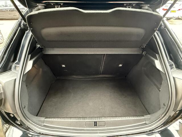 Opel CORSA 1.2 GS Line Automaat / Airco/ Apple carplay/ Cruise/ PDC/ LED/ LMV