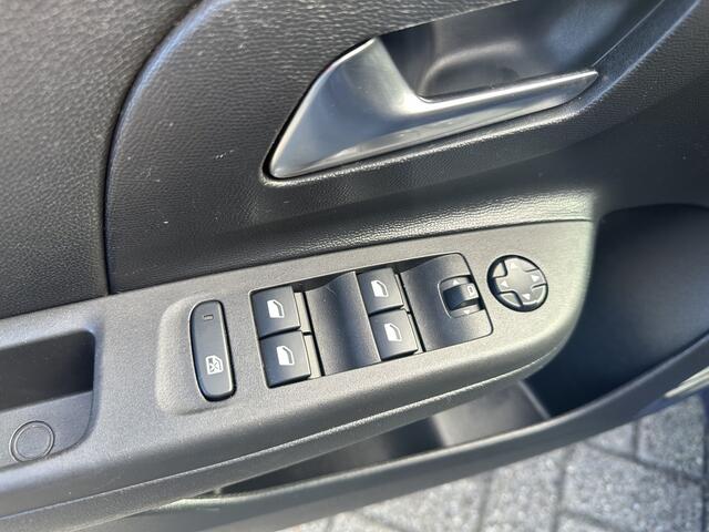 Opel CORSA 1.2 Elegance | Cruise | Lane assist