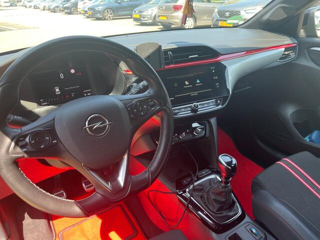 Opel CORSA 1.2 GS Line / Navigatie / Parkeerhulp achter / Keyless / 16'' / Getint glas / Climate Control / Apple CarPlay / Cruise Control