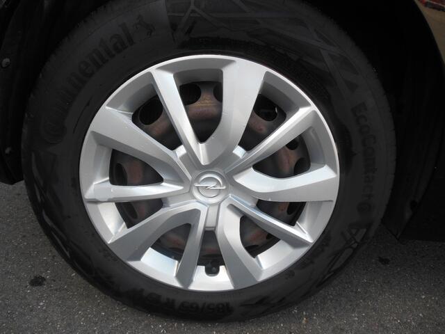 Opel CORSA 1.2 Edition Staat in Hoogeveen