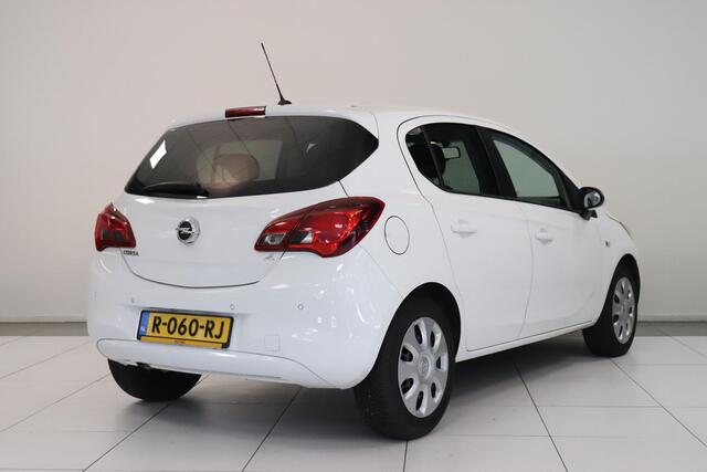 Opel CORSA 1.2 | Airco | Cruise control | Parkeersensor | Stuur en stoelverwarming | All season banden |