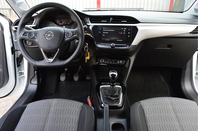 Opel CORSA 1.2 Edition O.a: 16 Inch L.m., Carplay, Dab, Cruise, Airco, Lane assist, Etc... Rijklaar! All-in prijs!