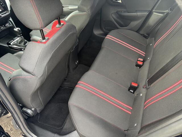 Opel CORSA 1.2 GS Line / NAVI / 5-DEURS / CRUISE / STOELVERWARMING / 74dkm!