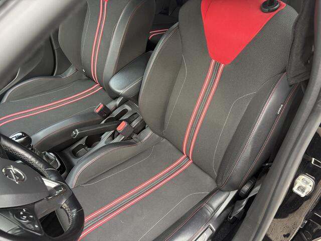 Opel CORSA 1.2 GS Line / NAVI / 5-DEURS / CRUISE / STOELVERWARMING / 74dkm!